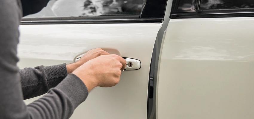 Unlock Car Door Service in Hallandale Beach, FL